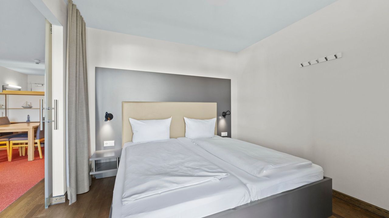 Schlafzimmer mit Doppelbett Schlafzimmer mit Doppelbett
